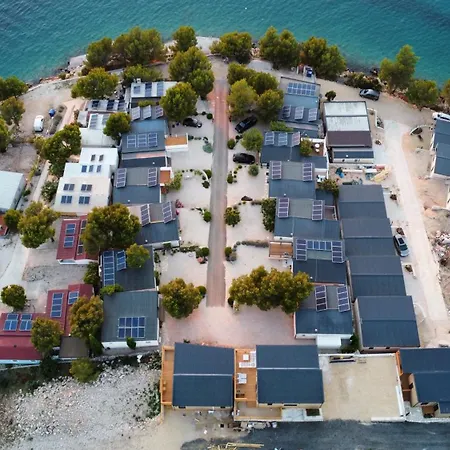 Luce Mobile Homes L1, L2, L3 公寓 德拉格