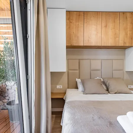 Luce Mobile Homes L1, L2, L3 דירה *