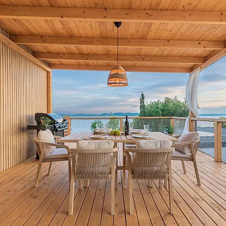 Luce Mobile Homes L1, L2, L3 * Drage